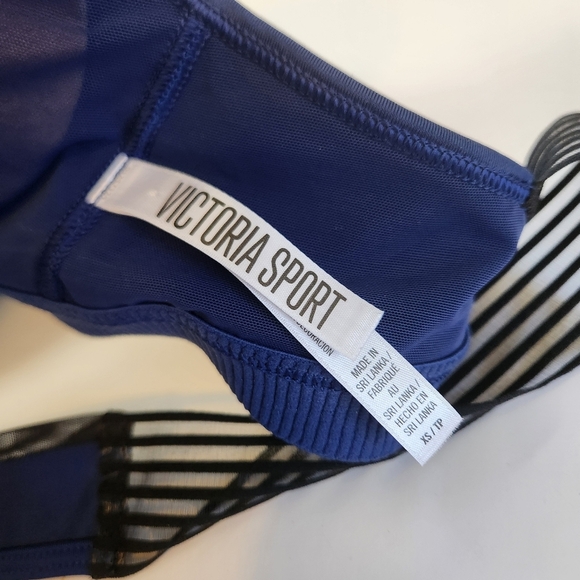 Victoria's Secret Sport Plunge Cross Back Sports Bra Wireless Wire Free yoga - Picture 5 of 6